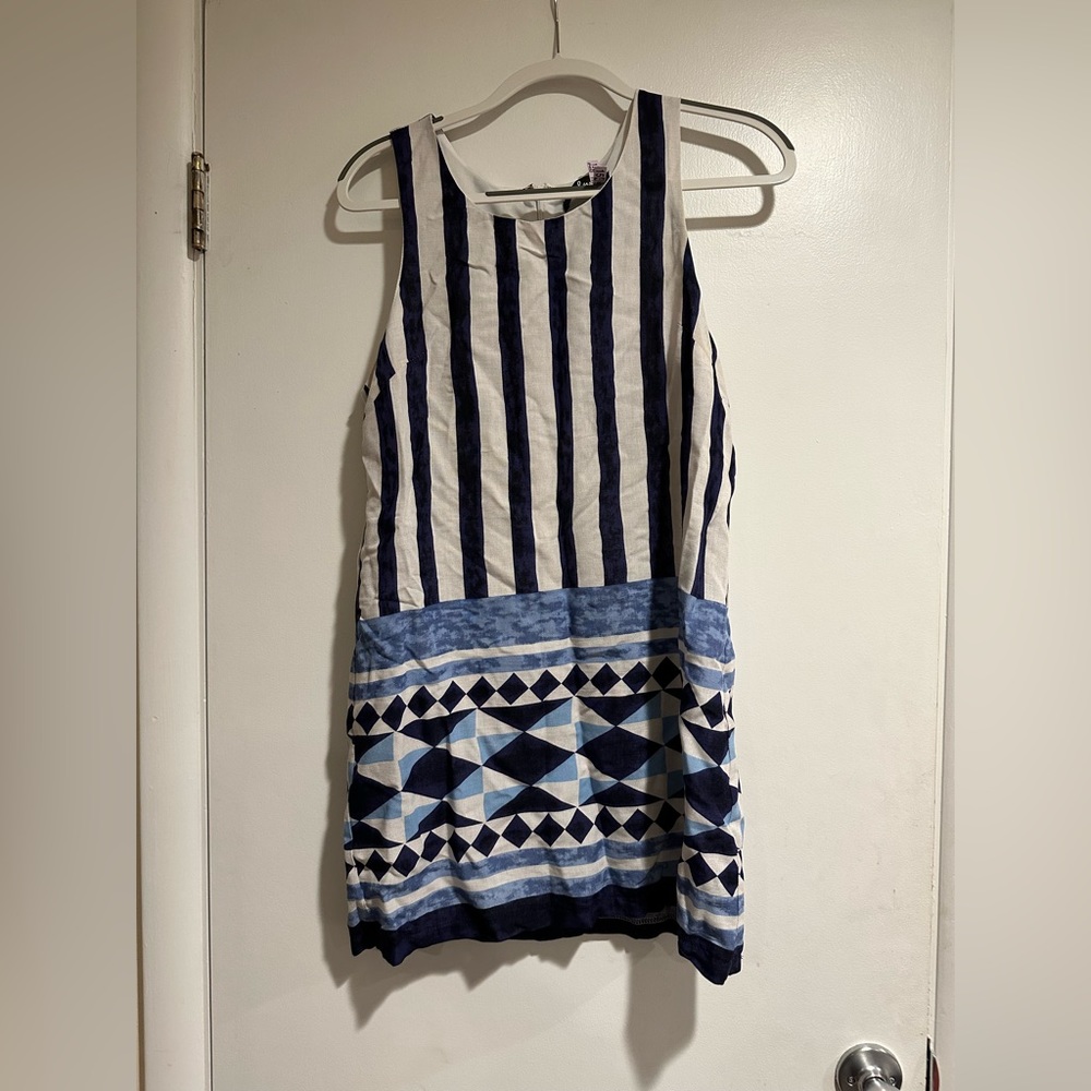 Lulu’s Multitask Queen Ivory and Blue Print Shift Dress